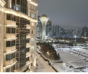251 8 спальных мест 3х комн кв с 3мя кроватями раскладным диваном с шикарным видом на Байтерек
